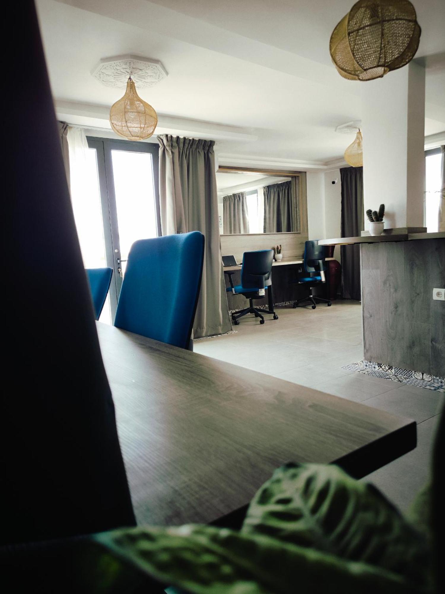 Bigblue Surf Hostel & Coworking Space - Taghazout (Adults Only) Azazoul Exteriér fotografie